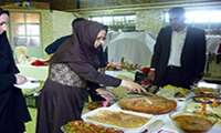 برگزاري جشنواره غذاهاي سنتي در مركز نقده 
